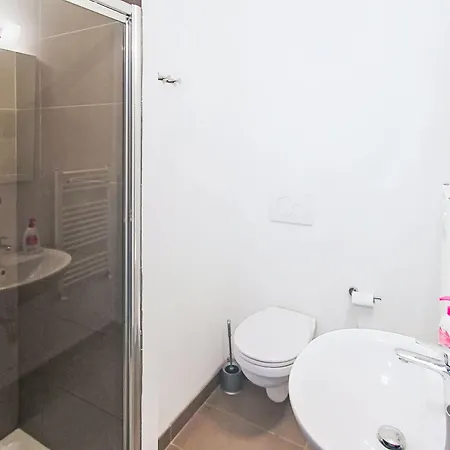 Le Gemme-3 By Interhome Apartament Meina