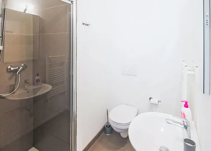 Le Gemme-3 By Interhome Appartement Meina